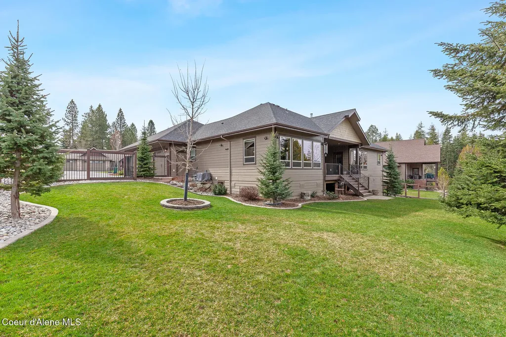 12835 N Sunflower Loop Hayden ID 83835