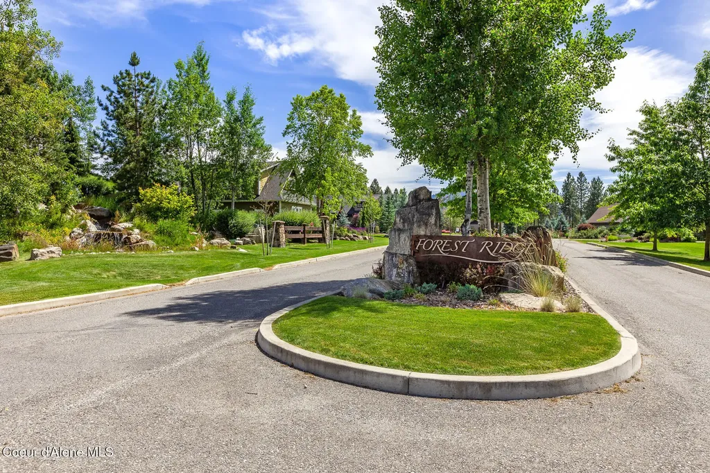 12835 N Sunflower Loop Hayden ID 83835