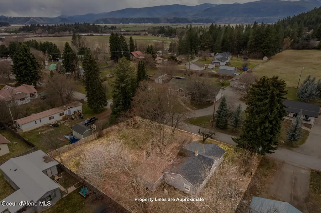 7467 Wells Street Bonners Ferry ID 83805