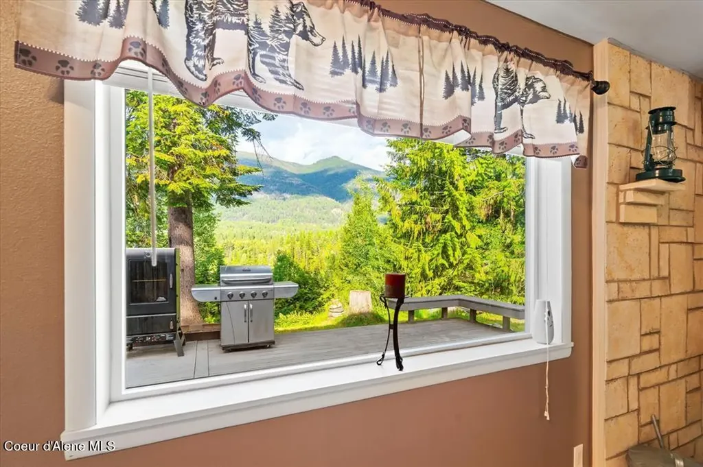 136 Holly Drive Troy (mt) MT 59935