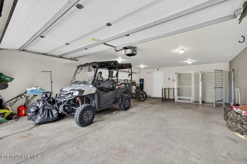 33885 N Moonbeam Court Bayview ID 83803