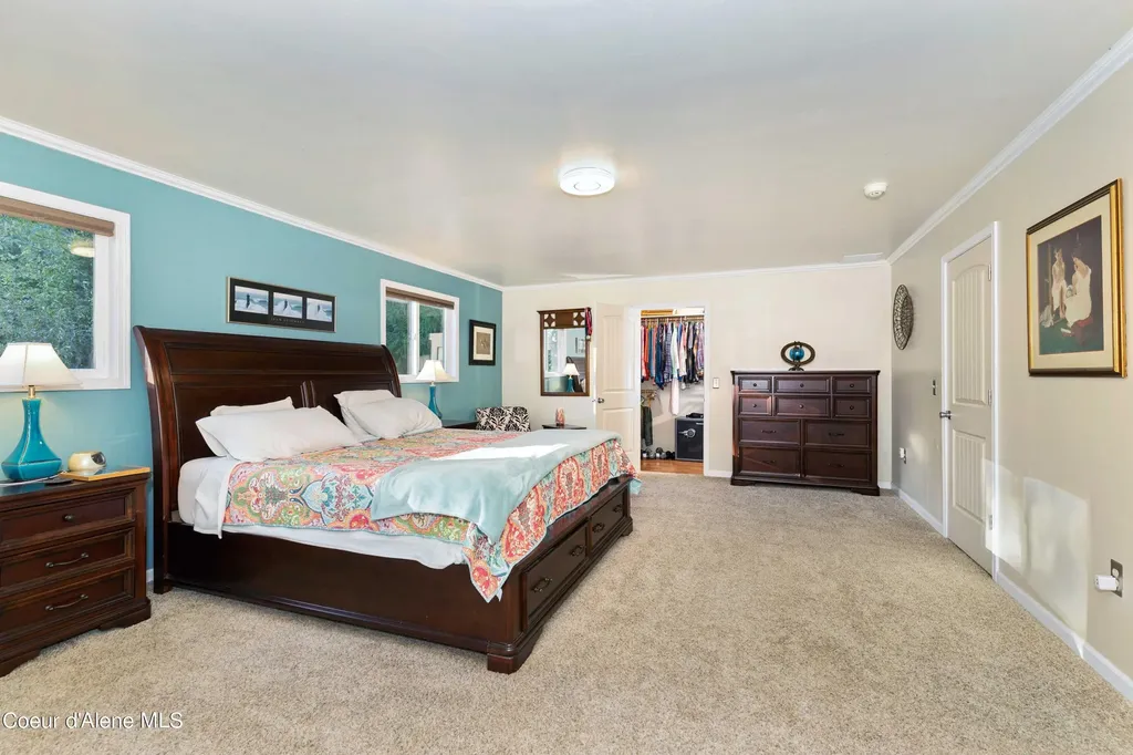 362 Winding Way Sandpoint ID 83864