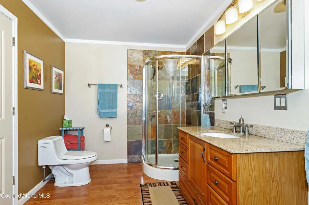 362 Winding Way Sandpoint ID 83864