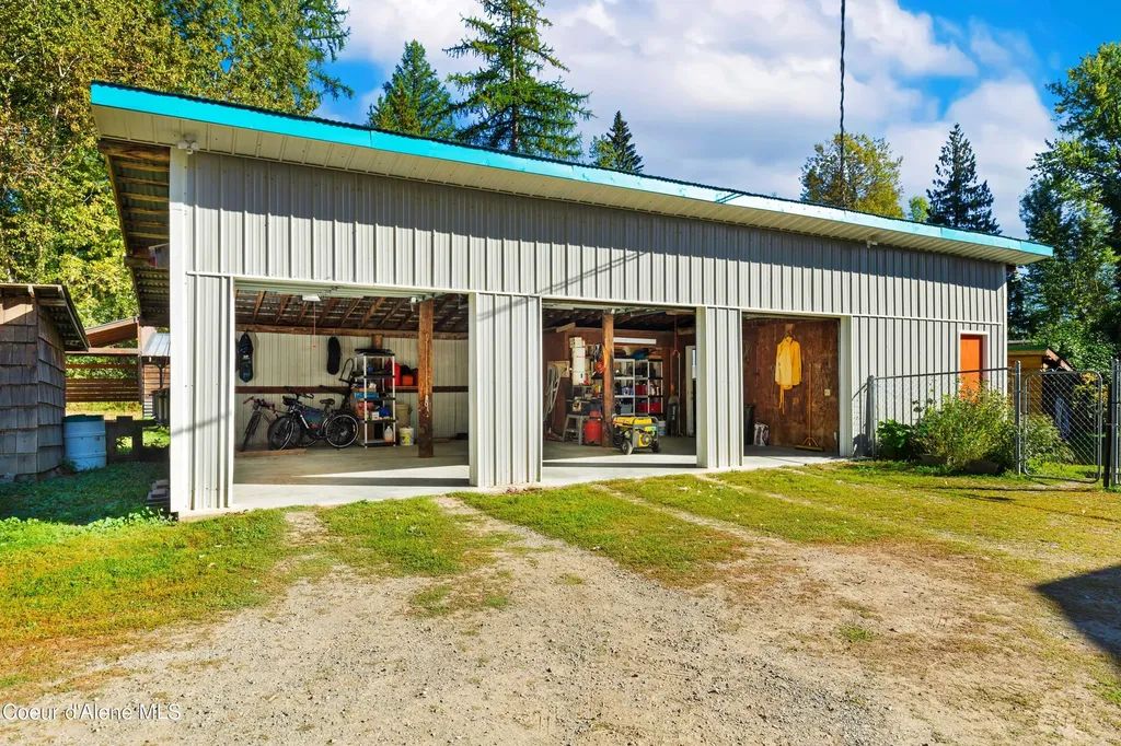 362 Winding Way Sandpoint ID 83864