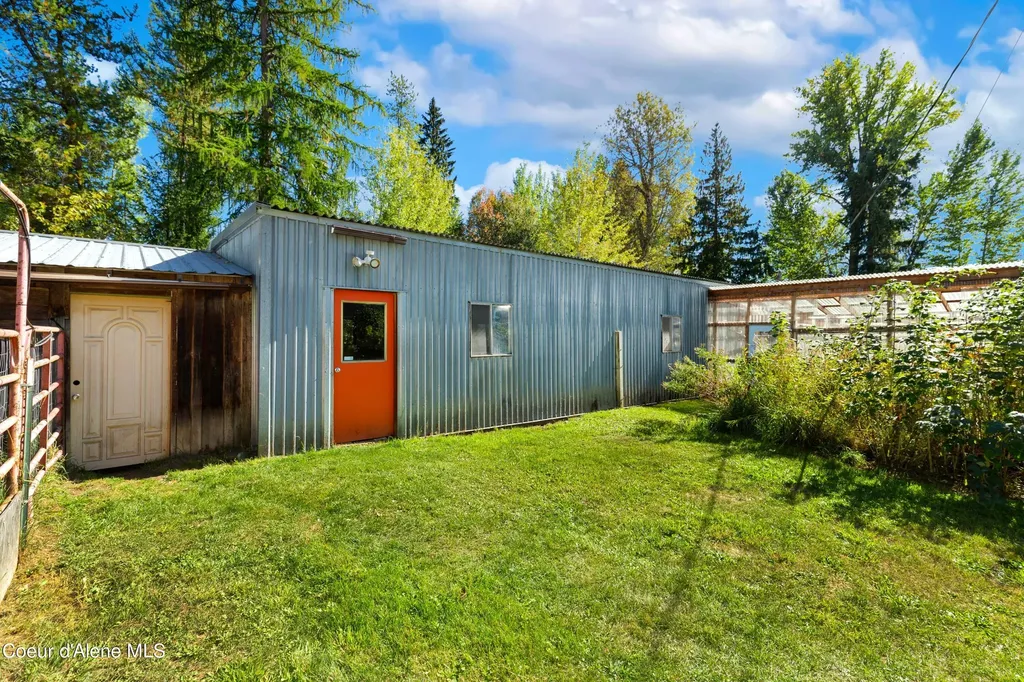 362 Winding Way Sandpoint ID 83864