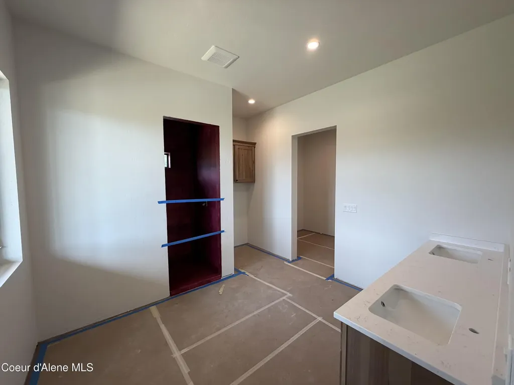 883 Grouse Mountain Road Sagle ID 83860