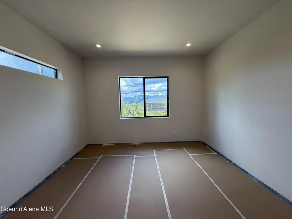 883 Grouse Mountain Road Sagle ID 83860