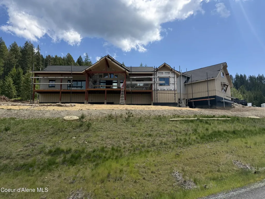883 Grouse Mountain Road Sagle ID 83860