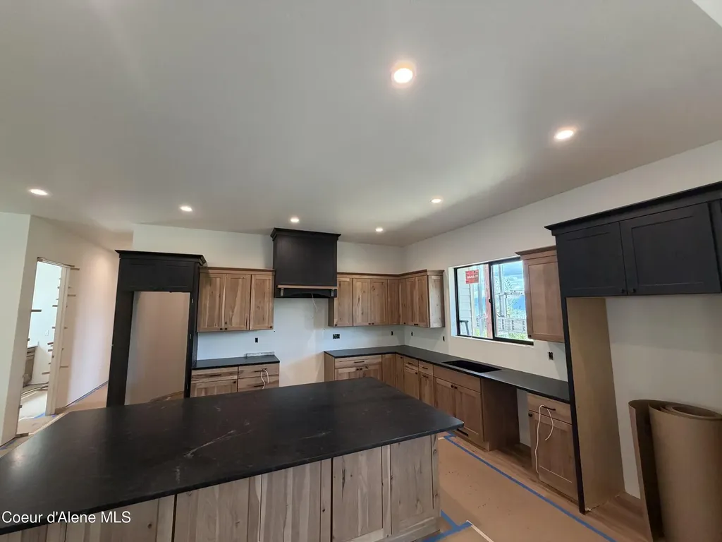 883 Grouse Mountain Road Sagle ID 83860