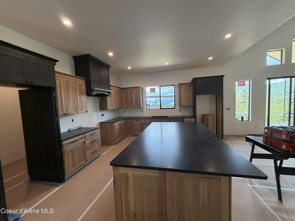 883 Grouse Mountain Road Sagle ID 83860