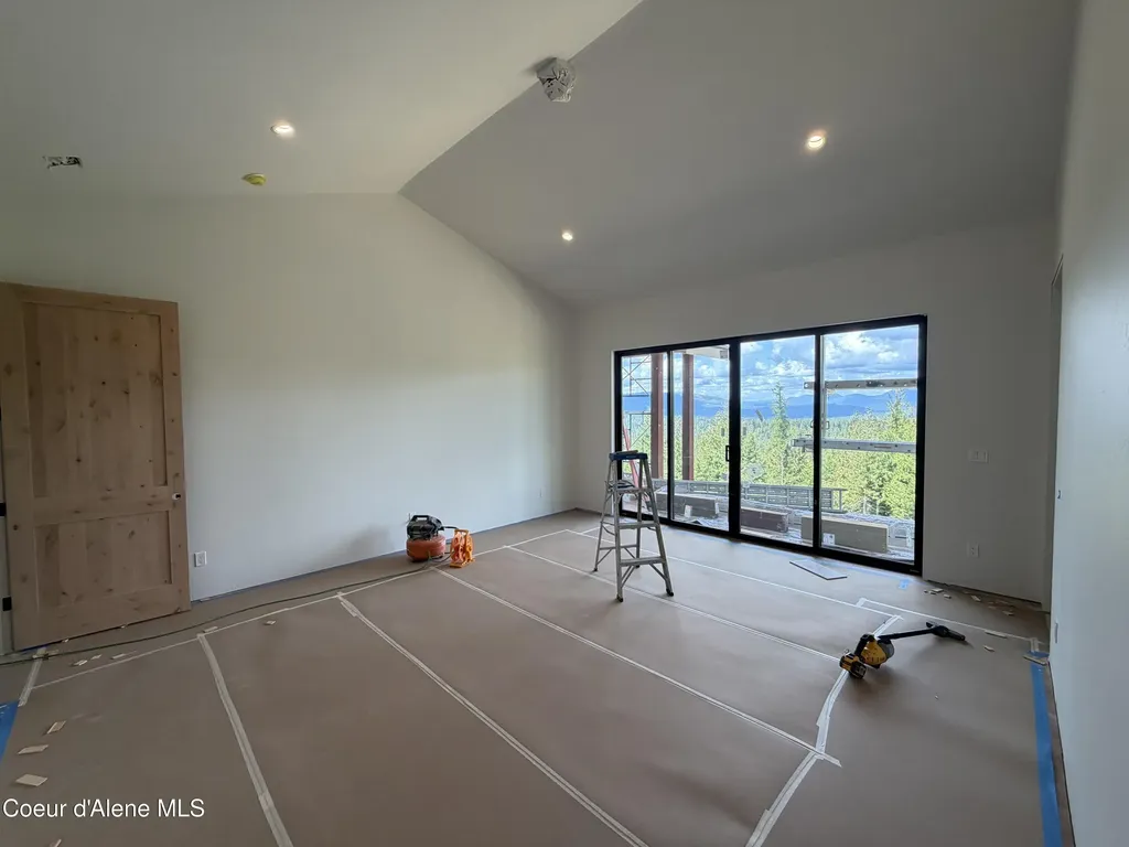883 Grouse Mountain Road Sagle ID 83860
