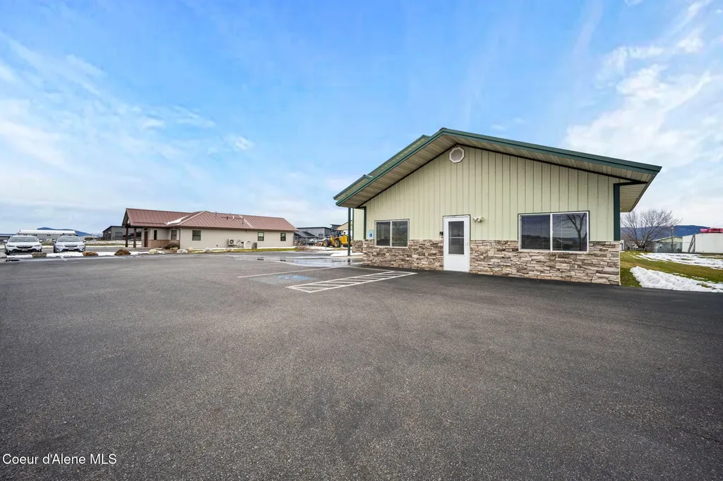 10146 N Atlas Road Hayden ID 83835