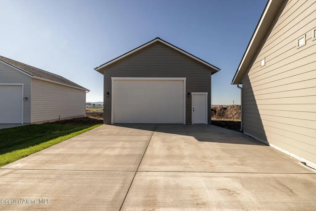 7065 W Constantine Lane Rathdrum ID 83858
