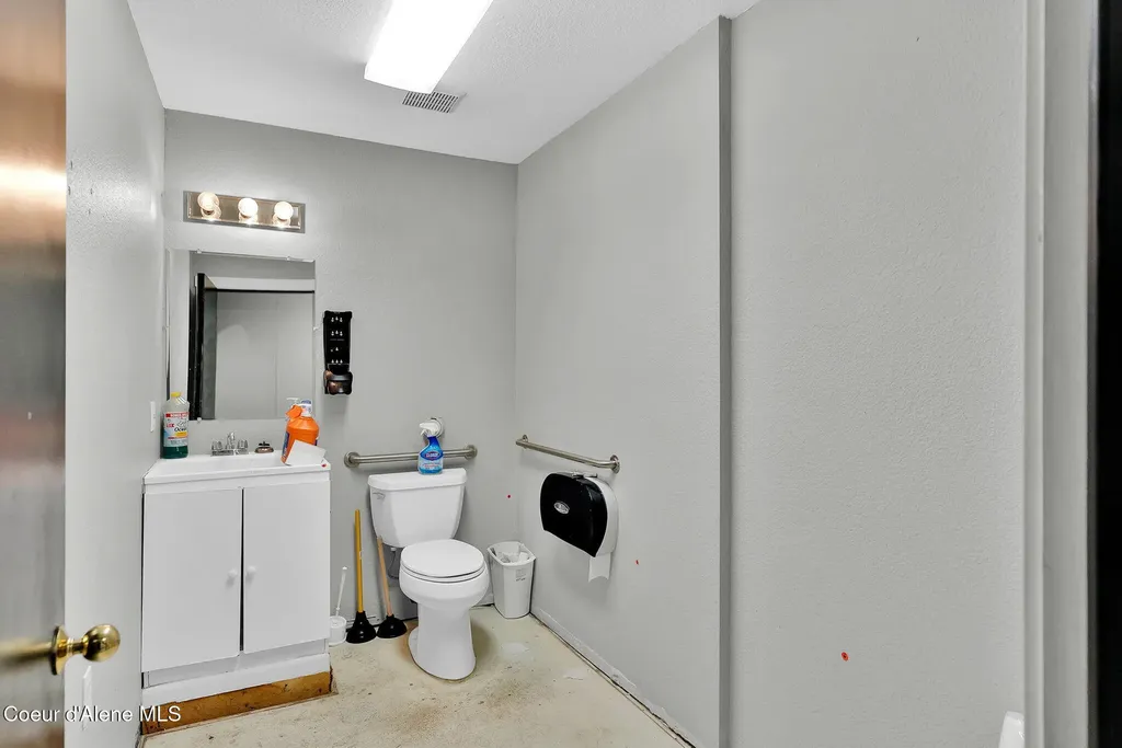 2315 N Highway 41 Post Falls ID 83854