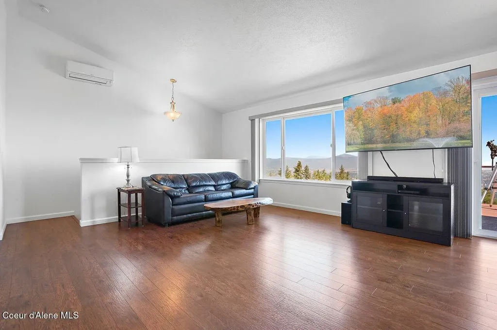 13476 W Margishward Road Post Falls ID 83854