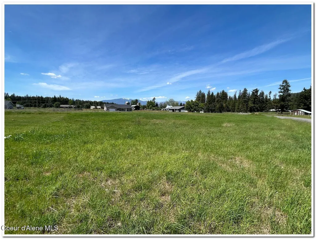 Lot 4 E. Mountain View Road Moyie Springs ID 83845