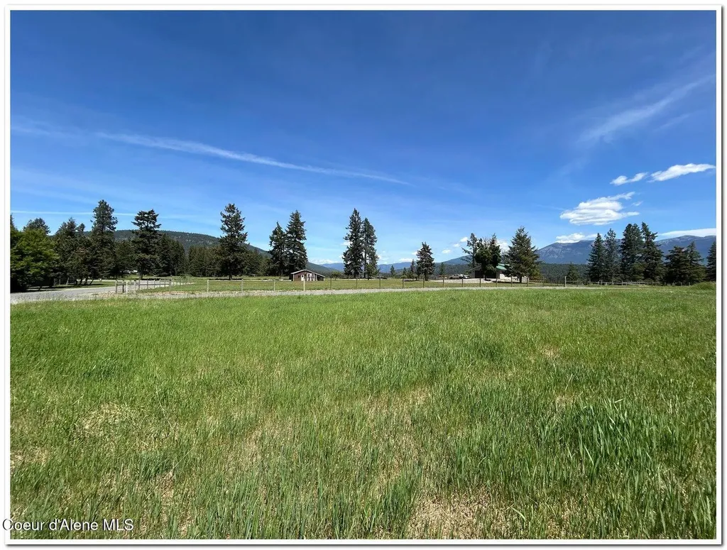 Lot 4 E. Mountain View Road Moyie Springs ID 83845