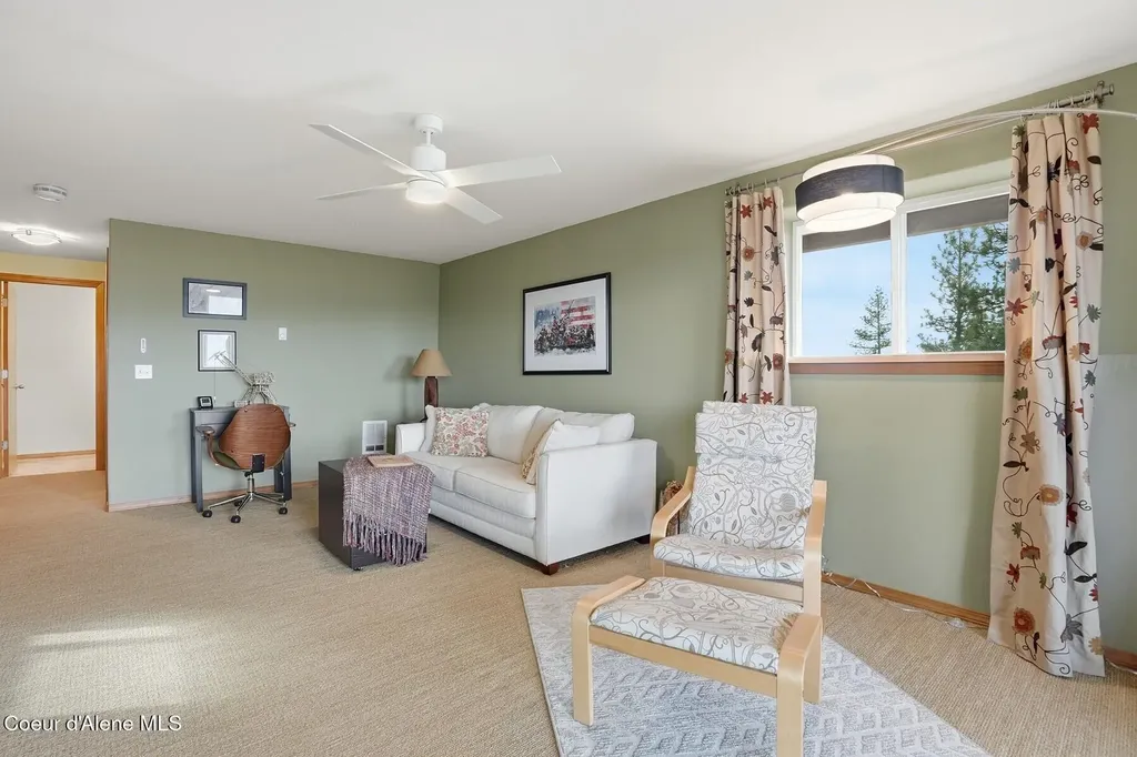 1149 E Dunromin Road Priest River ID 83856