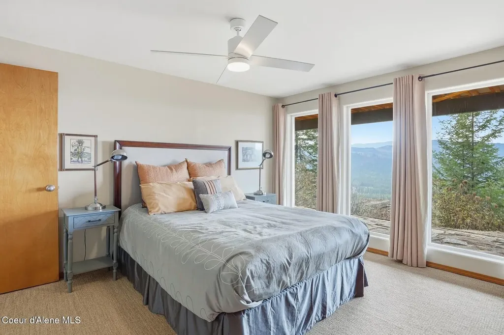 1149 E Dunromin Road Priest River ID 83856