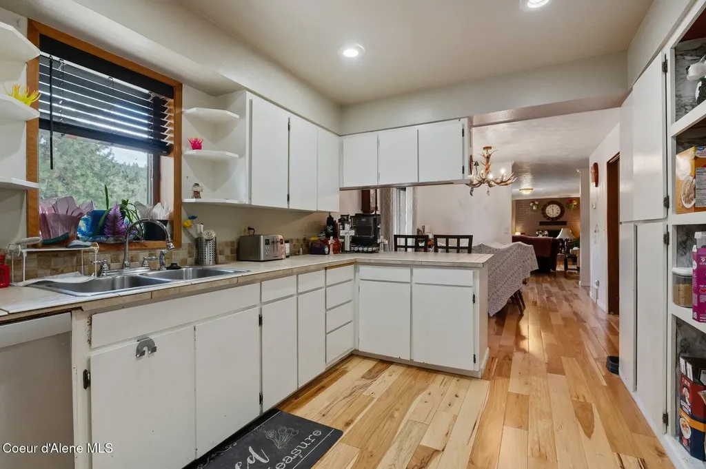 317 Power Avenue Kingston ID 83839