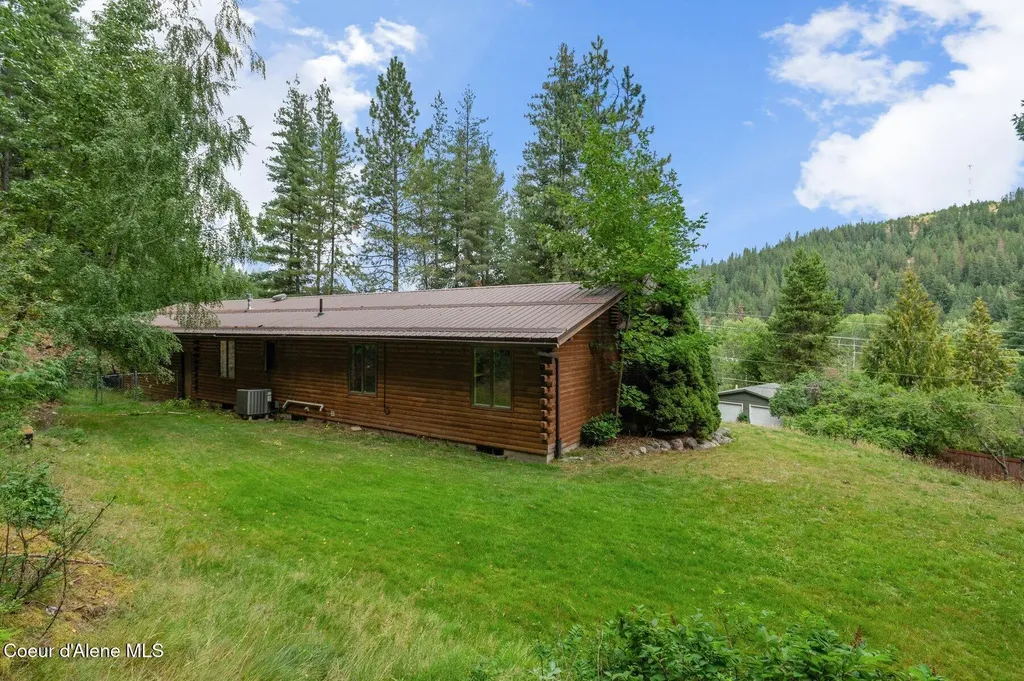 317 Power Avenue Kingston ID 83839