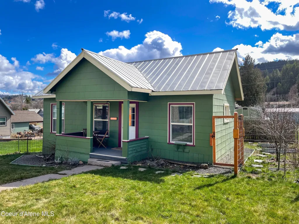 2037 Saint Maries Avenue St. Maries ID 83861