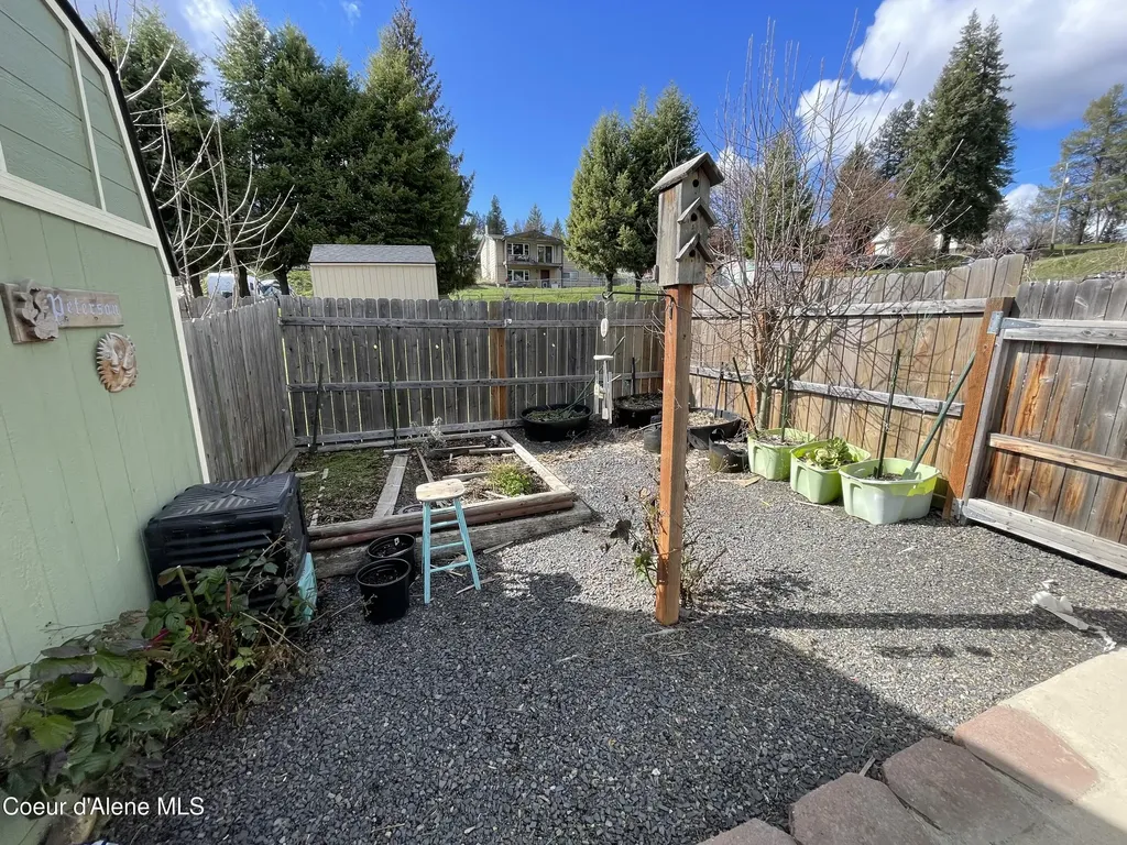 2037 Saint Maries Avenue St. Maries ID 83861