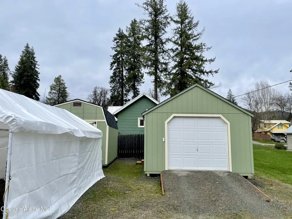 2037 Saint Maries Avenue St. Maries ID 83861
