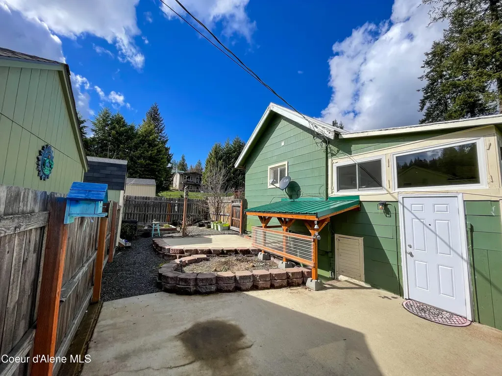 2037 Saint Maries Avenue St. Maries ID 83861