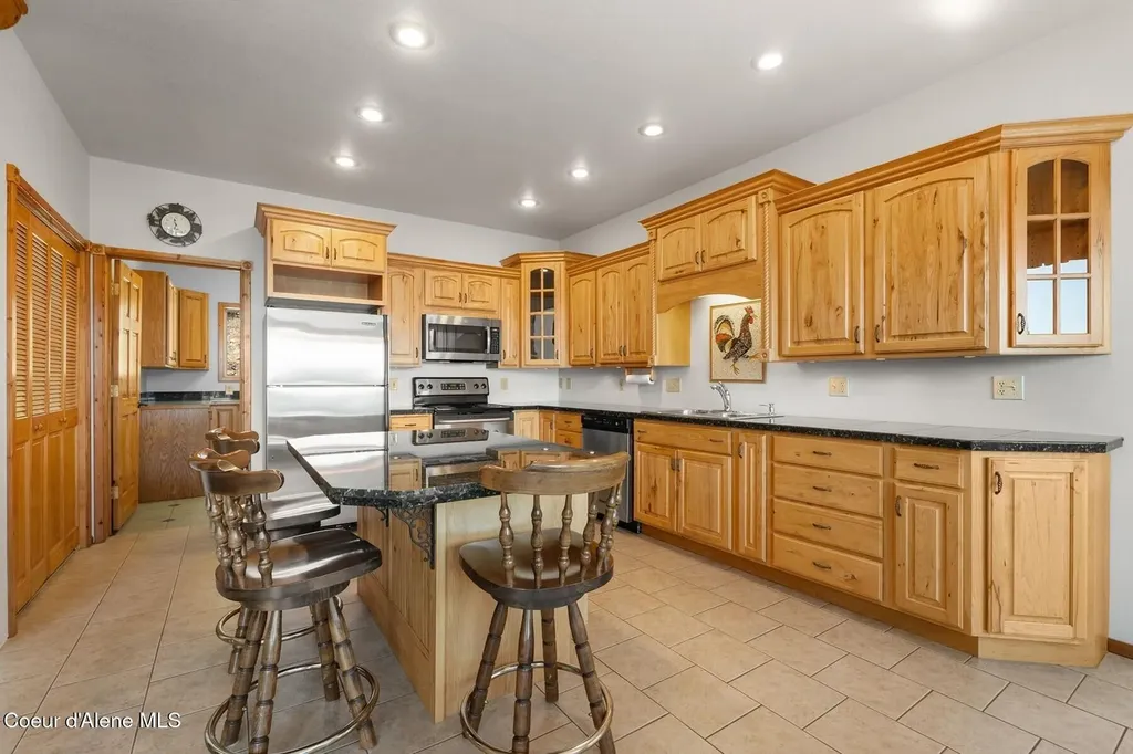 14830 Dufort Road Priest River ID 83856