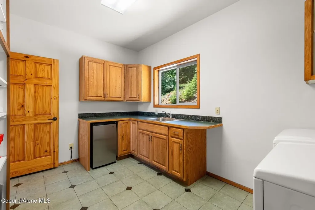 14830 Dufort Road Priest River ID 83856