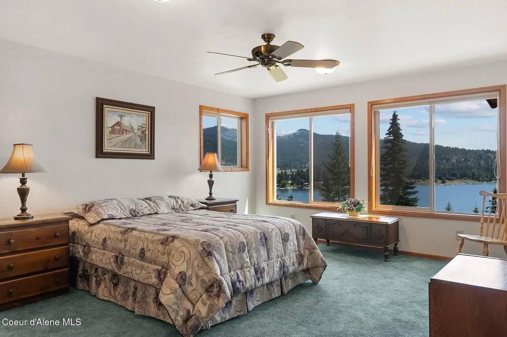 14830 Dufort Road Priest River ID 83856