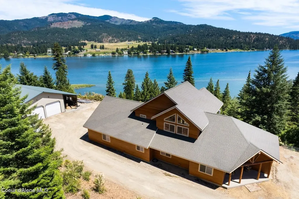 14830 Dufort Road Priest River ID 83856