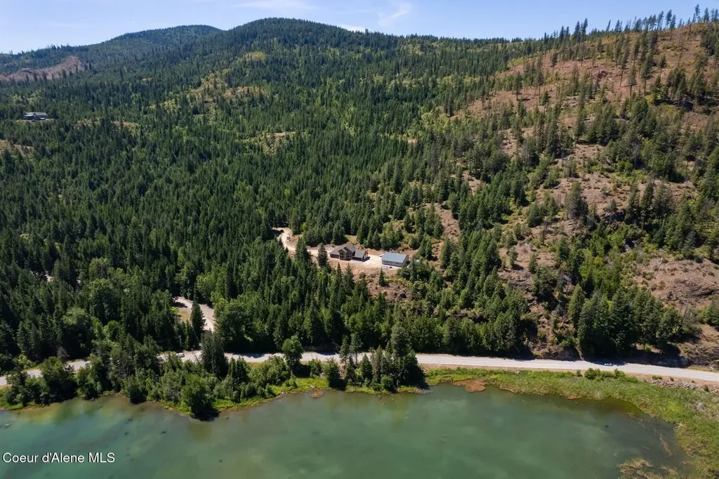 14830 Dufort Road Priest River ID 83856