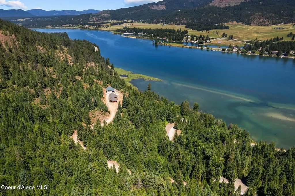 14830 Dufort Road Priest River ID 83856