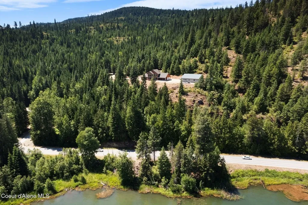 14830 Dufort Road Priest River ID 83856