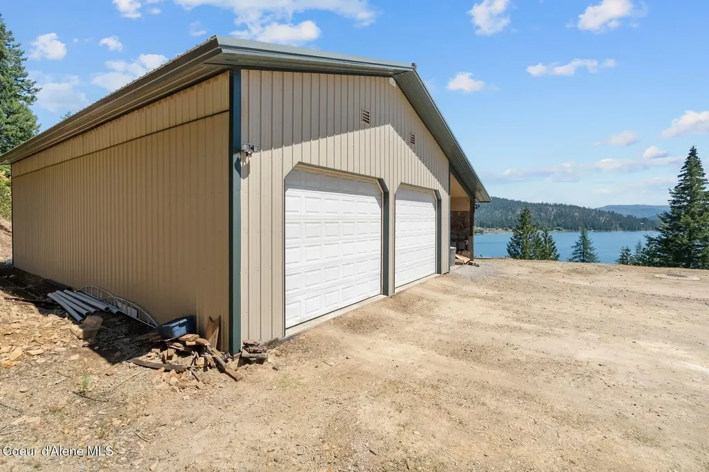14830 Dufort Road Priest River ID 83856