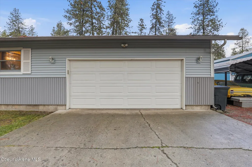 2455 W Seasons Road Athol ID 83801