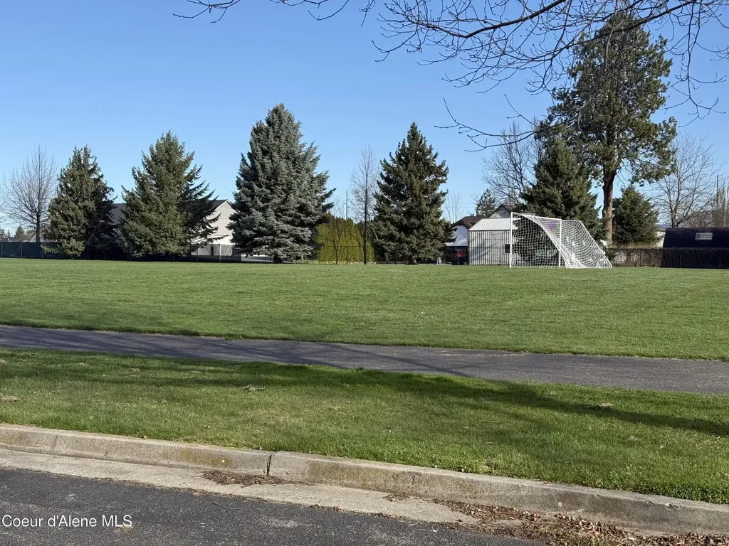 1324 E Yellowstone Avenue Post Falls ID 83854