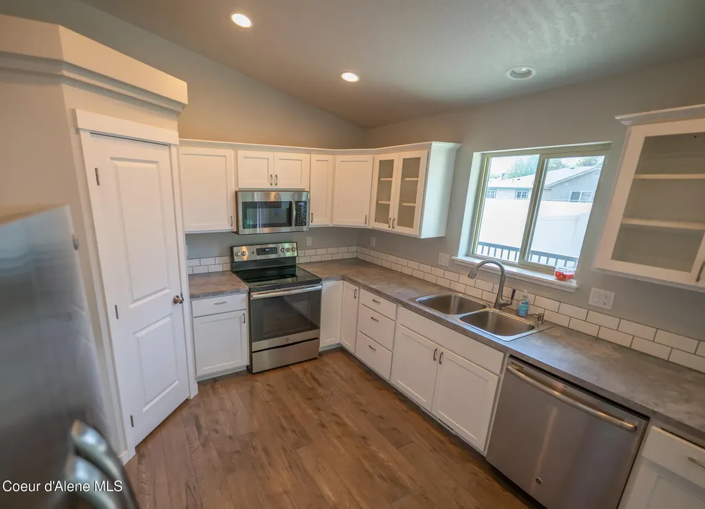 1324 E Yellowstone Avenue Post Falls ID 83854
