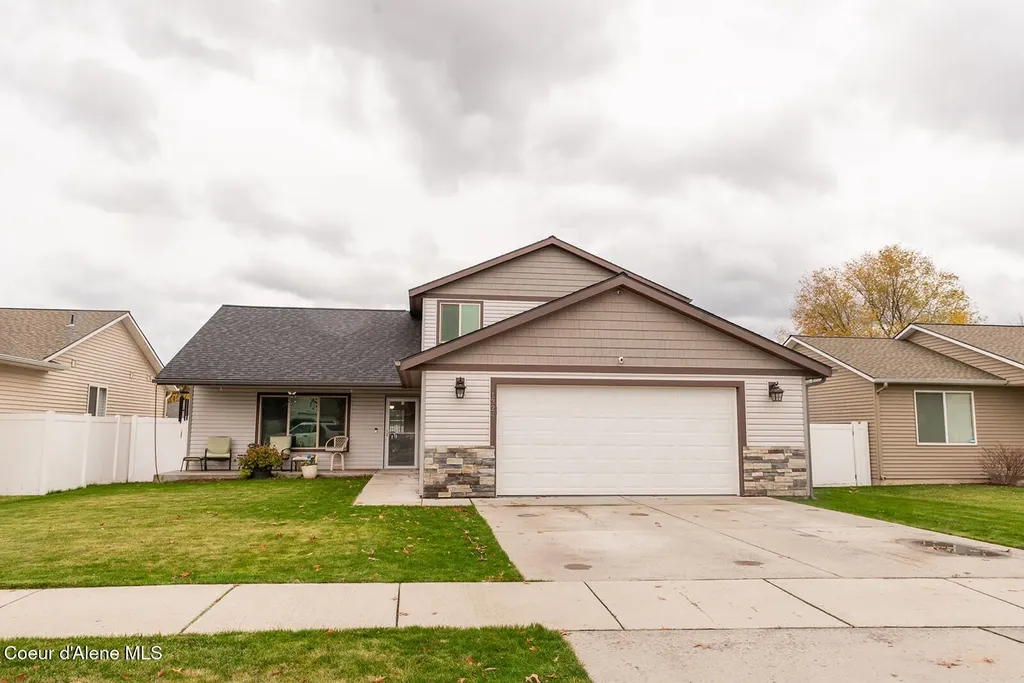 1324 E Yellowstone Avenue Post Falls ID 83854