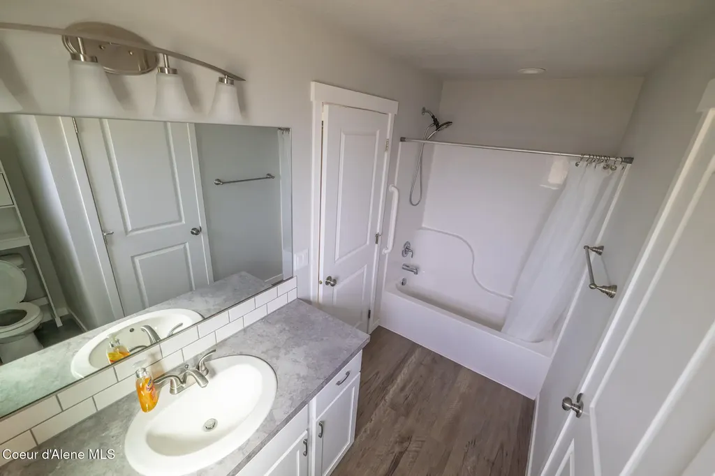 1324 E Yellowstone Avenue Post Falls ID 83854