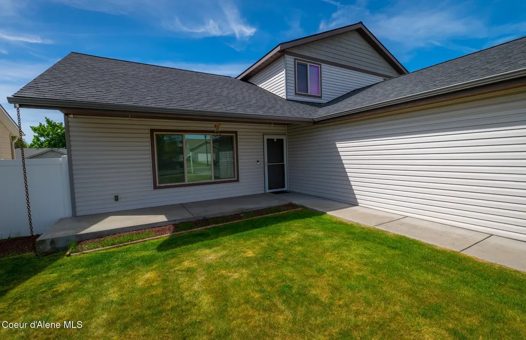 1324 E Yellowstone Avenue Post Falls ID 83854