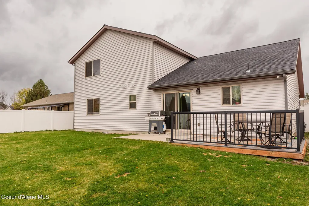1324 E Yellowstone Avenue Post Falls ID 83854