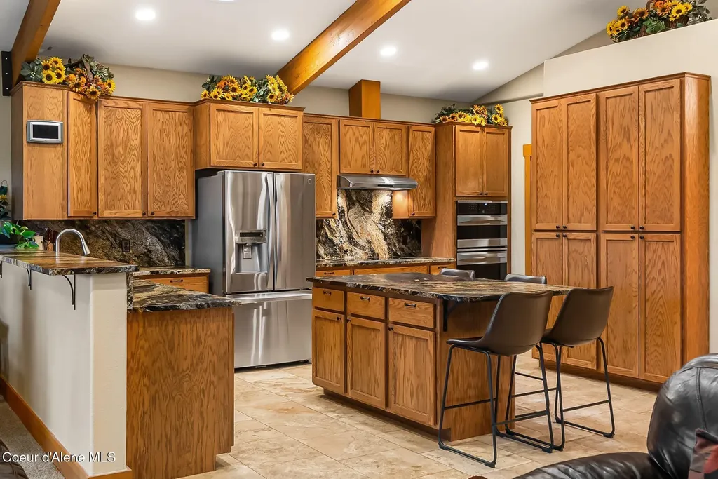 457 Gypsy Bay Road Sagle ID 83860