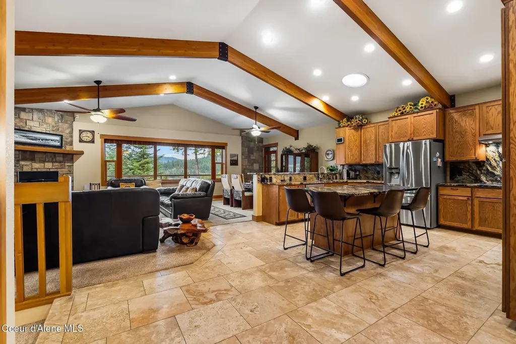 457 Gypsy Bay Road Sagle ID 83860