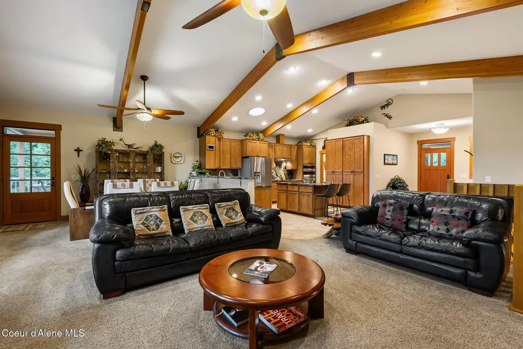 457 Gypsy Bay Road Sagle ID 83860
