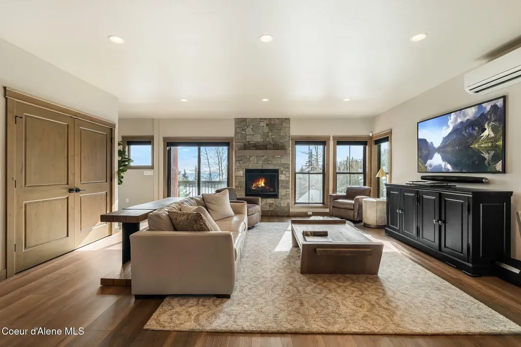 50 Olaf Court Sandpoint ID 83864