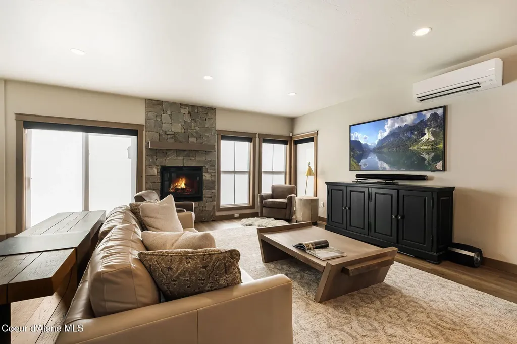 50 Olaf Court Sandpoint ID 83864