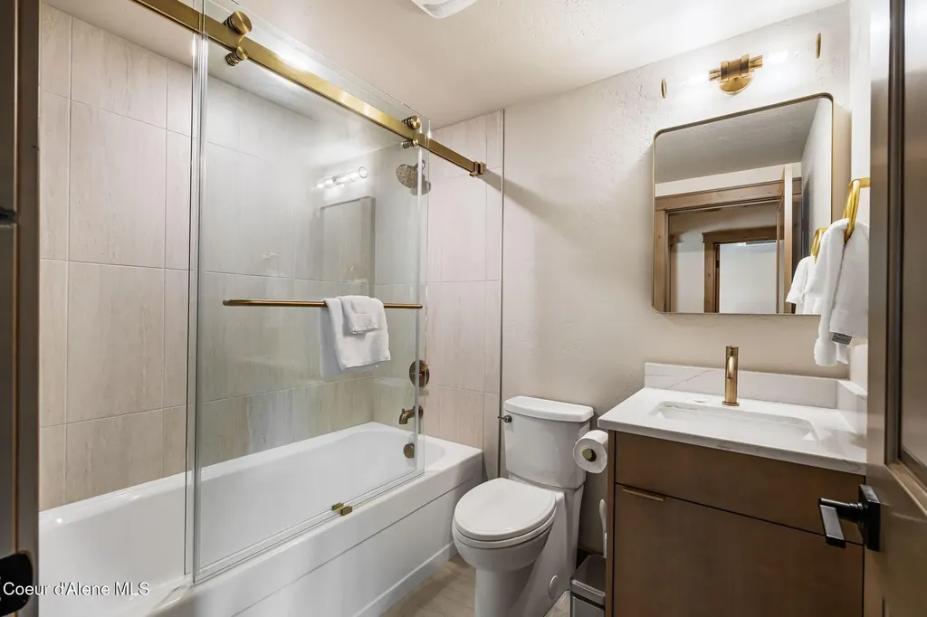 50 Olaf Court Sandpoint ID 83864